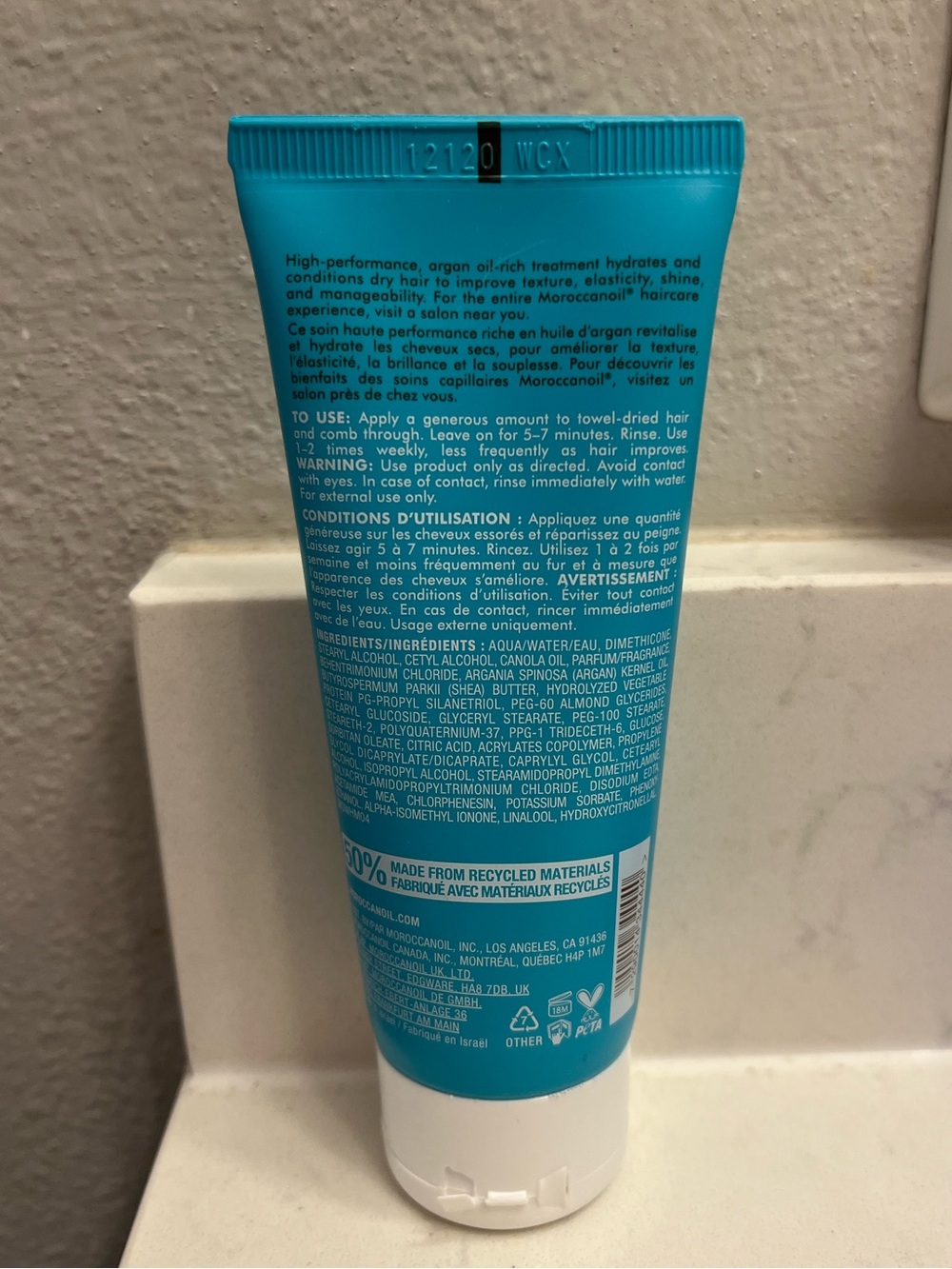 Moroccanoil Hydration Weightless Mask - Turquoise & White - Picture 2 of 2